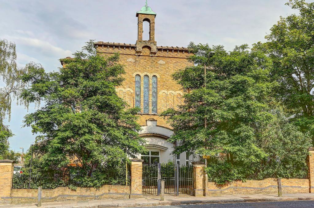 Burrage Road, Woolwich, SE18 7HH
