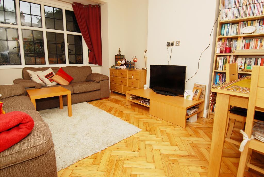 Cannon Hill Lane, Wimbledon Chase, London, SW20 9EP