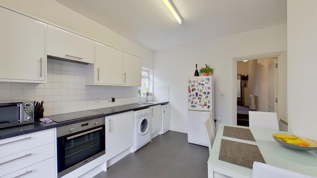 Approach Road, Raynes Park, SW20 8BA