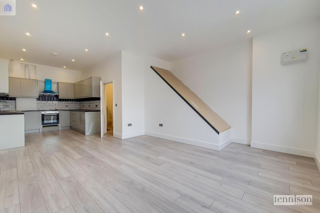 Kingston Road, London, SW20 8LB