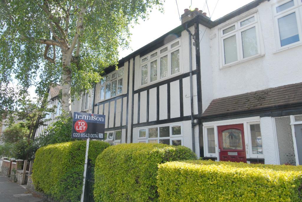 Chase Side Avenue, Wimbledon Chase, SW20 8LU