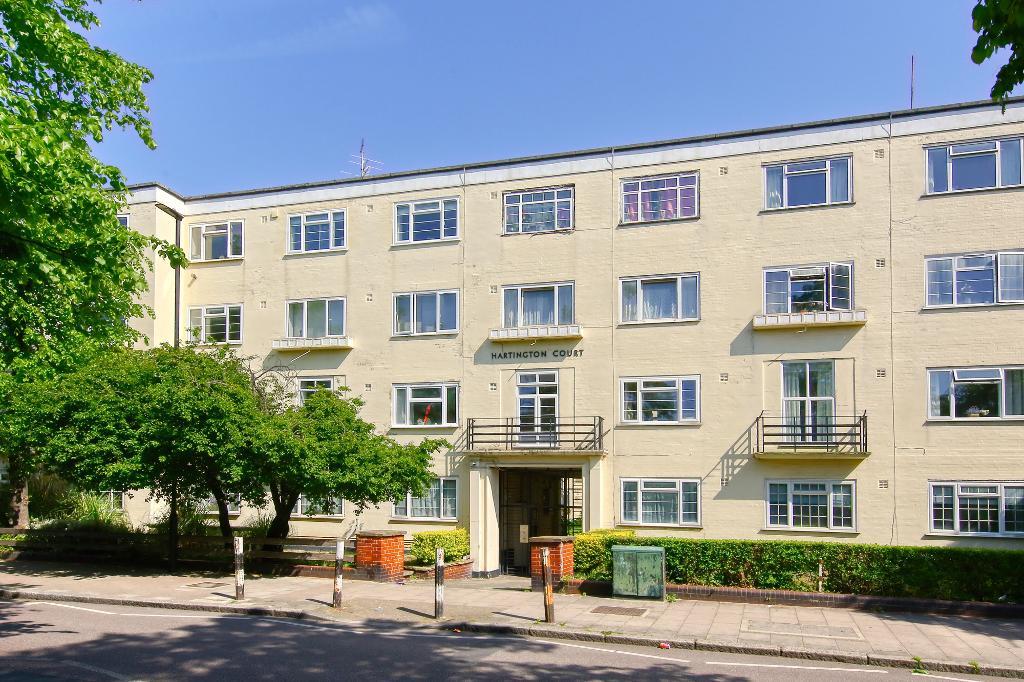 Hartington Court, Lansdowne Way, Stockwell, SW8 2EB