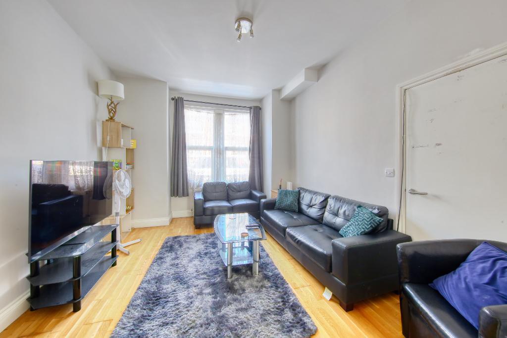 Southcroft Road, Streatham, SW16 6QX