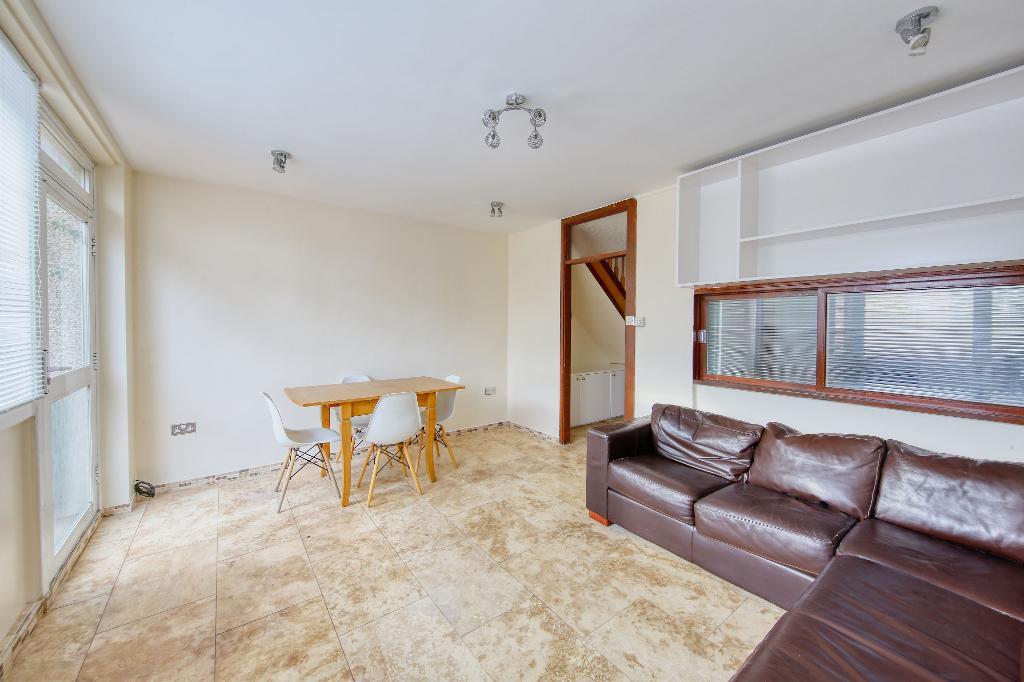 Ewhurst Court, Mitcham, CR4 3PL