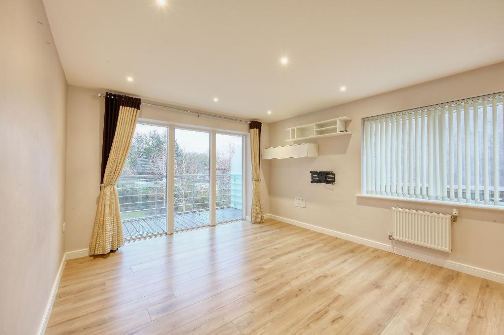 Kingston Road, London, SW20 8BU