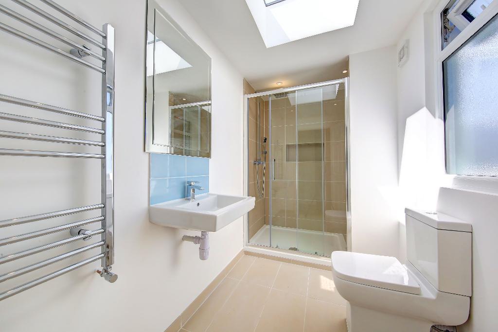 Kingston Road, London, SW20 8JP