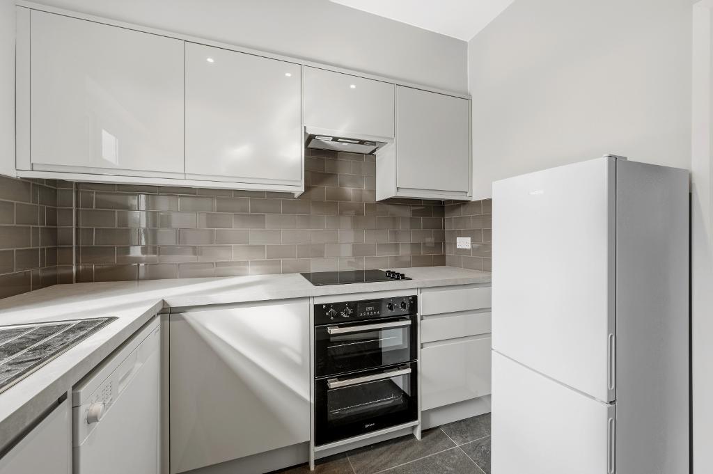 382 Malden Road, Worcester Park, KT4 7NL